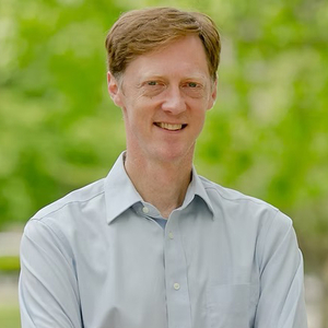 Headshot of Mayor Justin Elicker